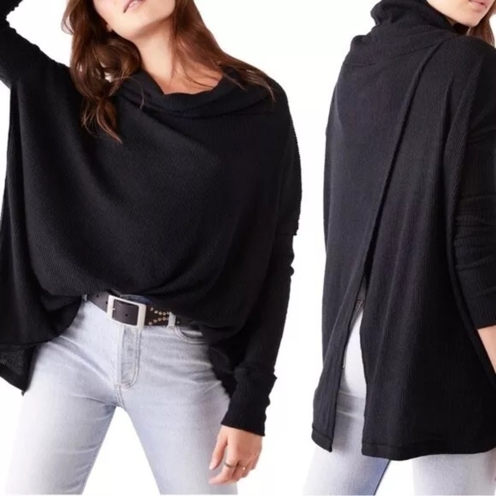 FREE PEOPLE Juicy long sleeve top
Nior Black Split Back waffle knit Sweater- NWT